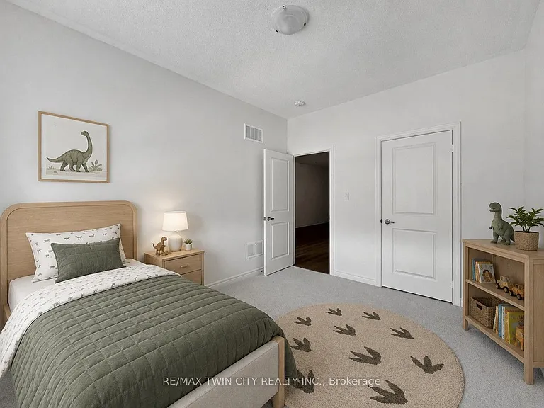 82 Gledhill Cres — Photo 39