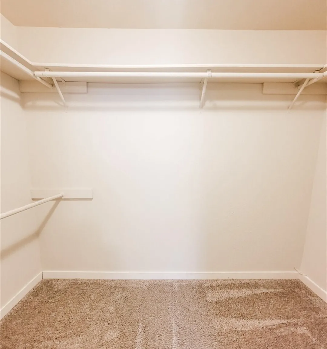 1 bed, 723 sqft, $1,995 — Photo 3