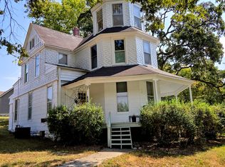 102 Emerson St, Warrensburg, MO 64093