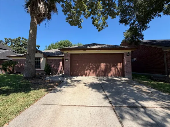 4750 Backenberry Dr, Friendswood, TX 77546