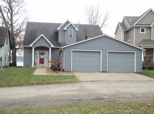 3911 W Sycamore Beach Rd, Angola, IN 46703