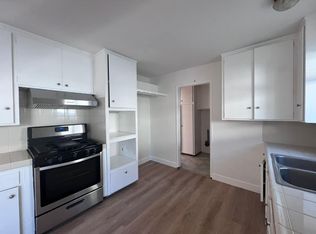 14882 Bowen St, Westminster, CA 92683