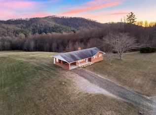 3957 Indian Valley Rd NW, Willis, VA 24380
