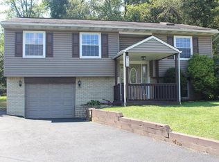 123 Daggette Dr, Buena Vista, PA 15018