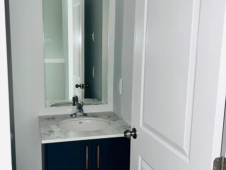 10 S Creek Dr #3 — Photo 12