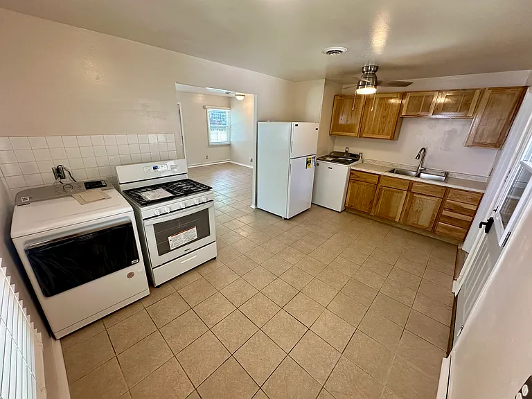 1579 178th Pl — Photo 7