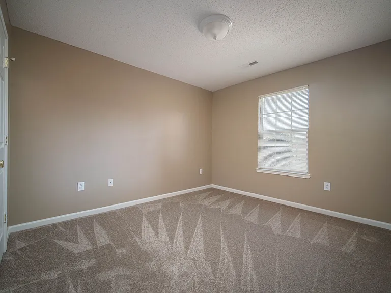 17962 Arrowhead Cir — Photo 17
