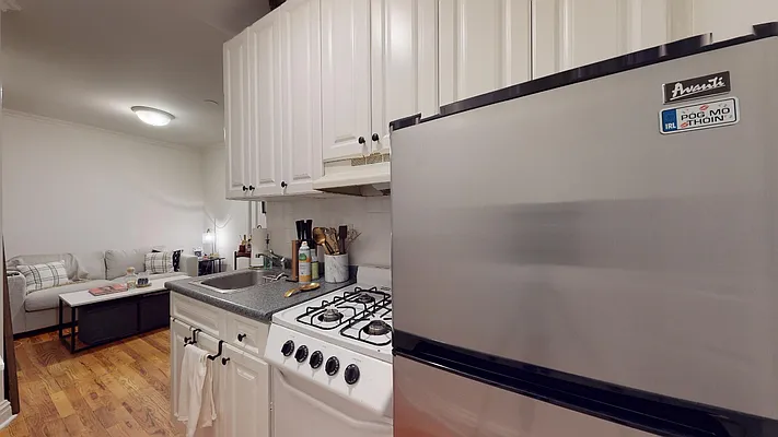 Rented by Bond New York | media 21