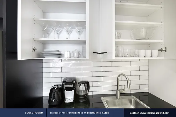 Rented by The Blueground | media 89