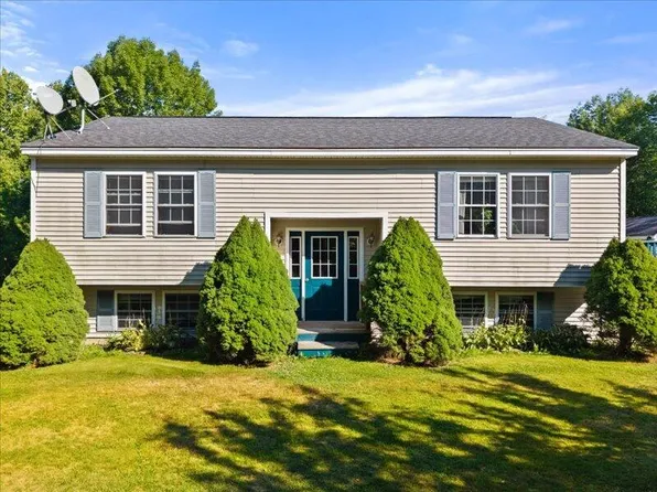 10 Morrow Hill Road, Searsmont, ME 04973