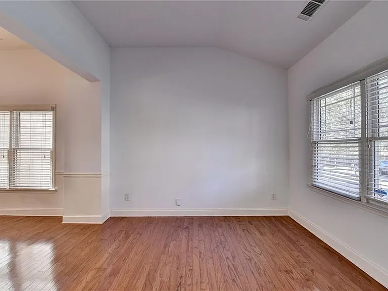 2104 Nelms Pointe Lndg — Photo 7