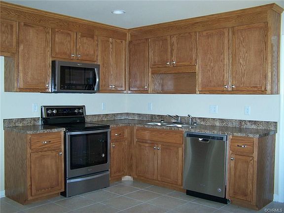 5th image of 4005 Moss Point Dr
