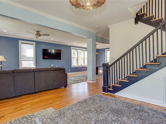 3rd image of 2606 North Ave