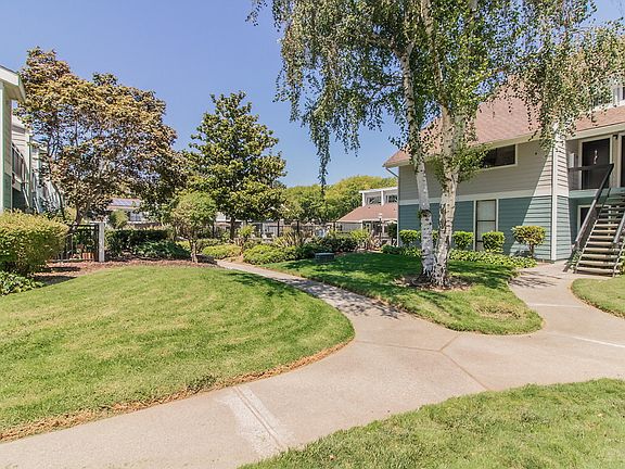 3rd image of 1651 Belleville Way #1045B