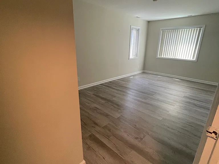 31 Stuart Ave #4 — Photo 12