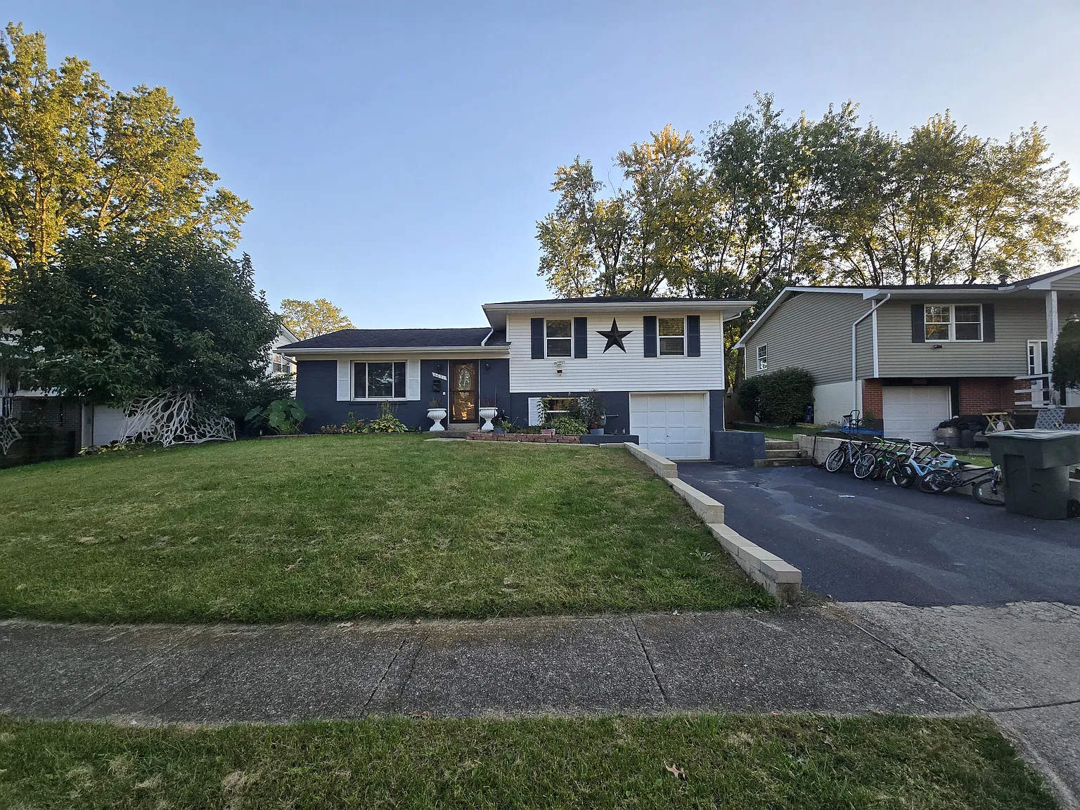 3 bed, 1.5 bath, 1500 sqft, $2,000 — Photo 2