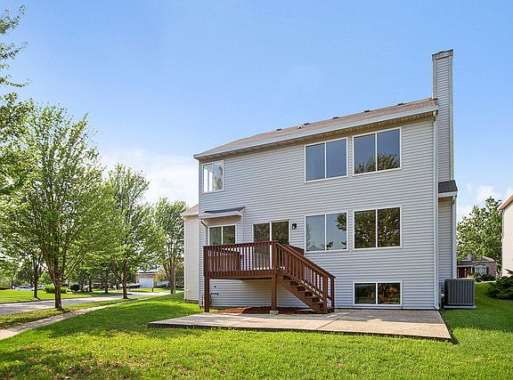 2nd image of 1177 Hillcrest Ln