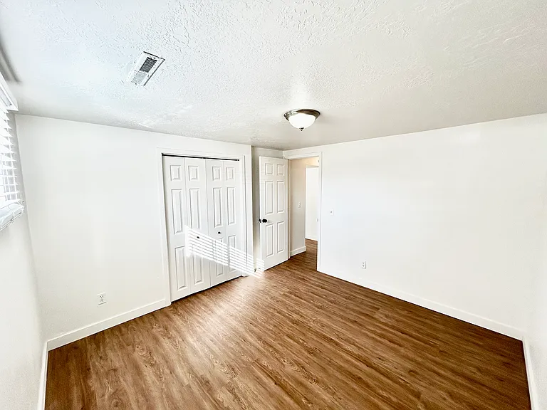 3687 S 3325 W #3687 — Photo 20