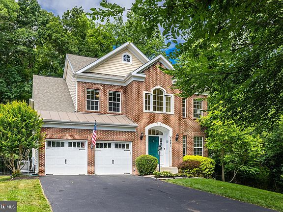 2nd image of 3925 Lake Ashby Ct