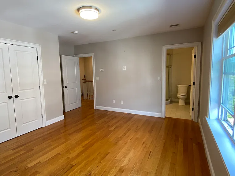 150 Quincy Ave #5B — Photo 17