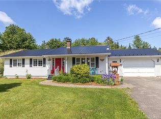 26 Susan Dr, Lincoln, NB E3B 7G8