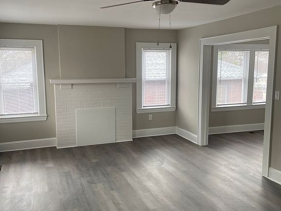 2nd image of 207 Clayton St