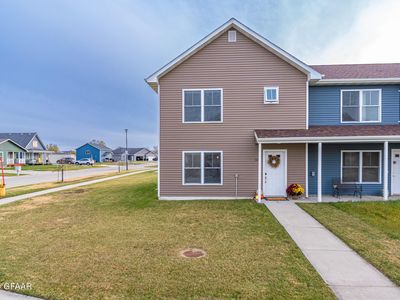 1001 Thames Ct, Grand Forks, ND, 58203
