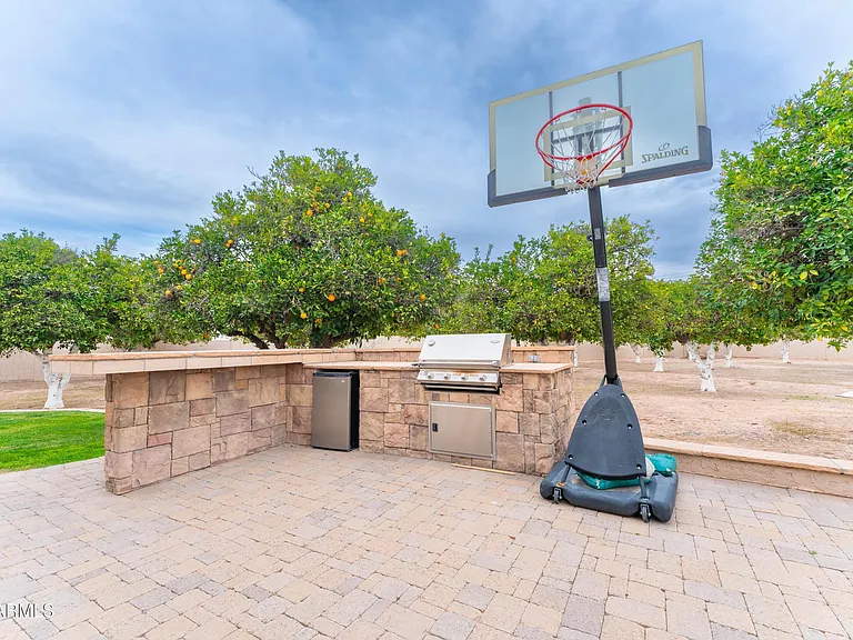 3552 E Jaeger Cir — Photo 26