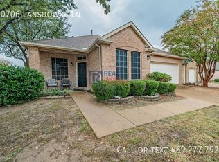 10706 Lansdowne Ln, Rowlett, TX 75089