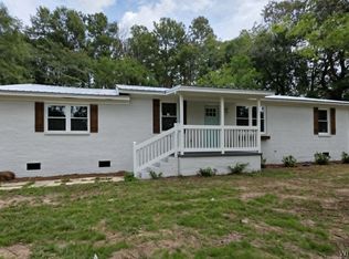 1917 Will Logan Rd, Ozark, AL 36360