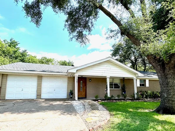 307 E 5th St, Kaufman, TX 75142