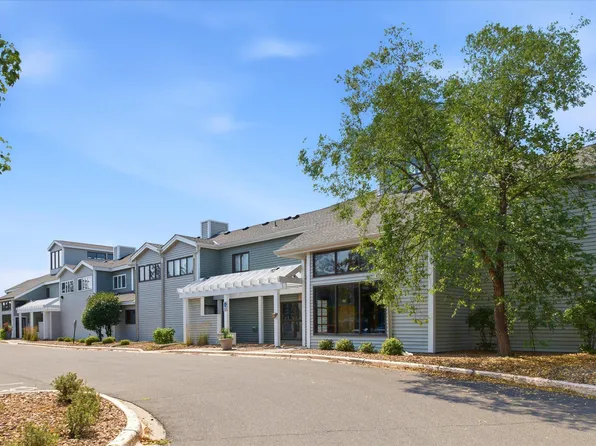 1372 Carling Dr APT 307, Saint Paul, MN 55108