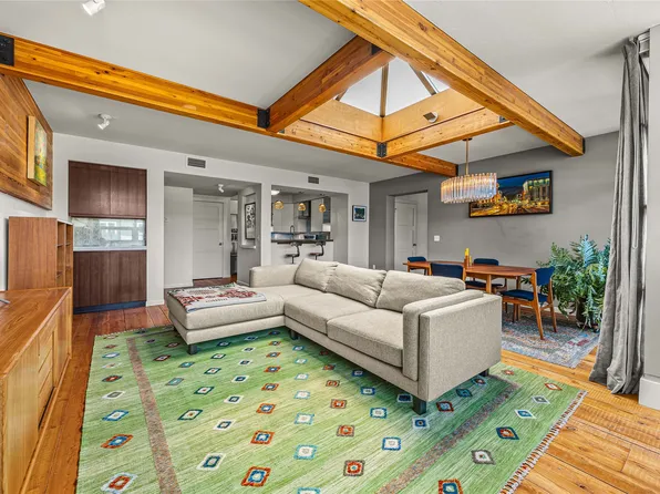 140 S 4th St W APT 6, Missoula, MT 59801