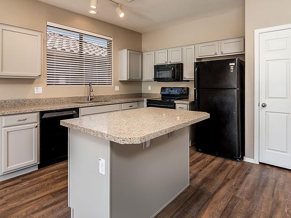 5th image of 2144 W San Tan Hills Dr