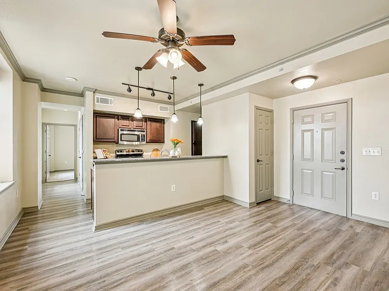 2101 Church Street — Photo 136