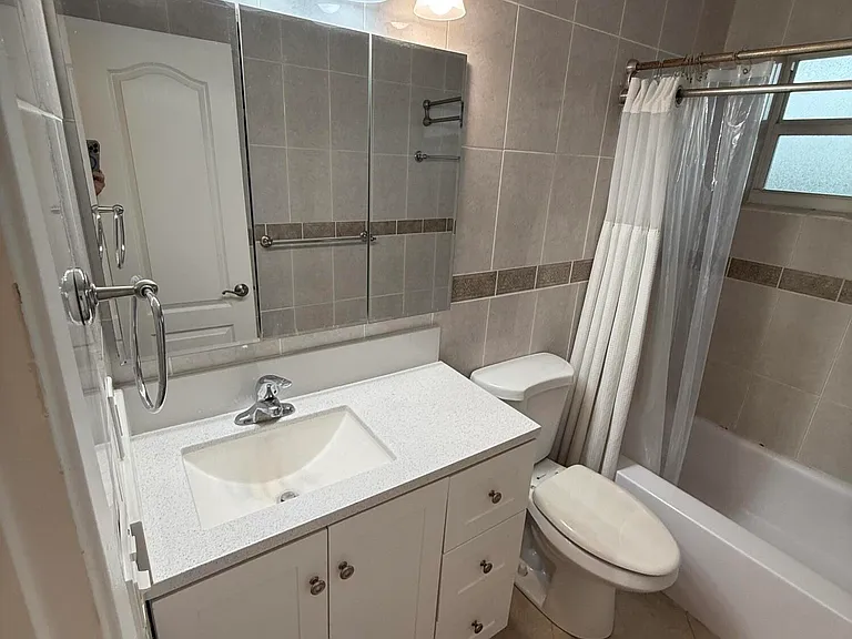 300 NE 14th Ave #411 — Photo 33