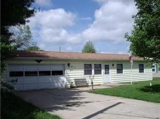 802 W Superior St, Osceola, IN 46561