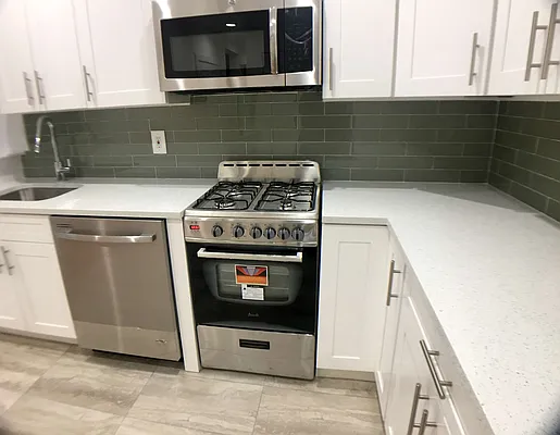 Rented by Uptown Flats LLC | media 15