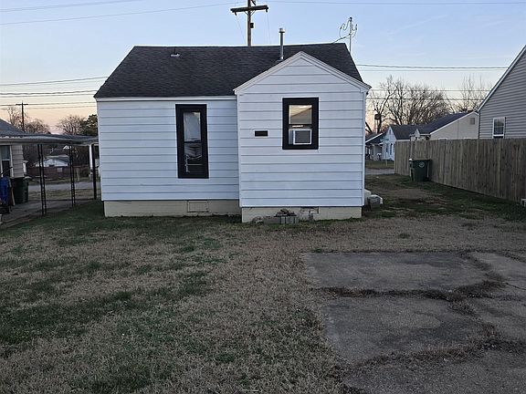 2nd image of 805 Letcher St