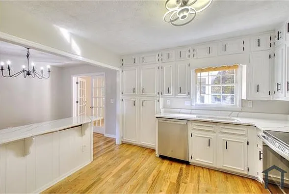 1304 Vine St NE — Photo 8