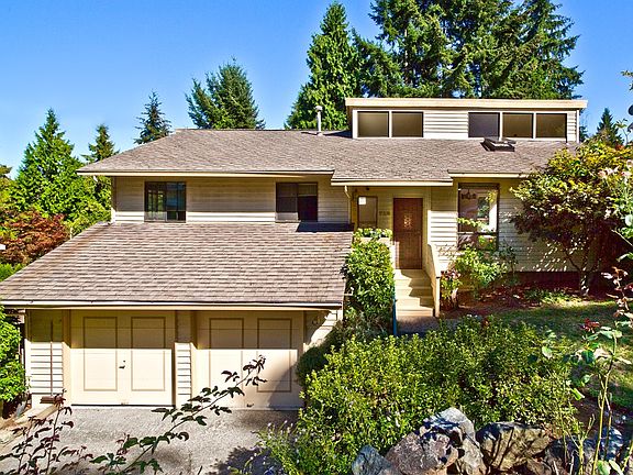2nd image of 712 100th Ave SE