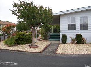 66 Estrella Dr, Santa Rosa, CA 95403