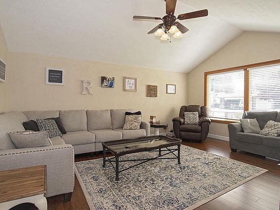 4th image of 1290 Circle Wood Dr