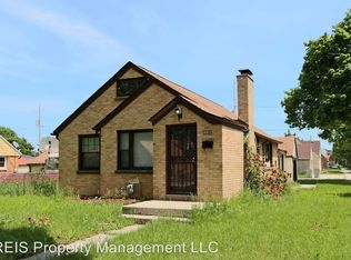 4902 N 66th St, Milwaukee, WI 53218
