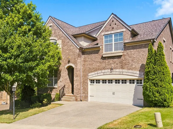 135 Cobbler Cir, Hendersonville, TN 37075