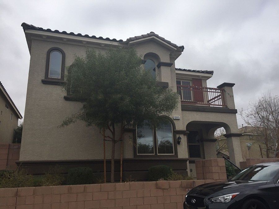 1st image of 10915 Mount Douglas St