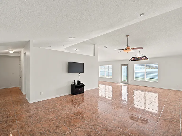 6013 Brick Rd — Photo 2