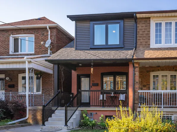 10 Innes Ave, Toronto, ON M6E 1M8