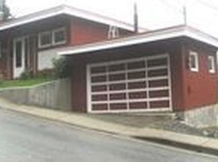 318 Highland Dr, Juneau, AK 99801