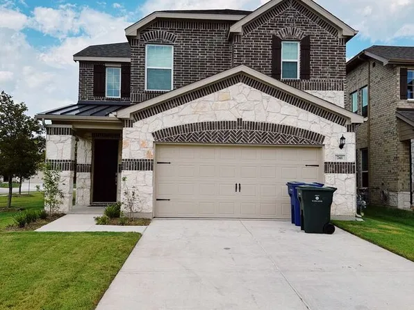 741 Creekwater Ln, Garland, TX 75043